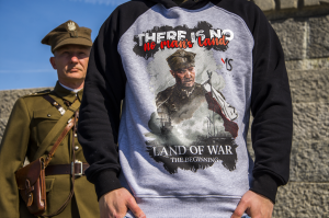 Bluza Land of War